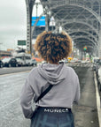 Afro Muñeca Crop Hoodie