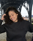 Muñeca Bold Unisex Sweatshirt